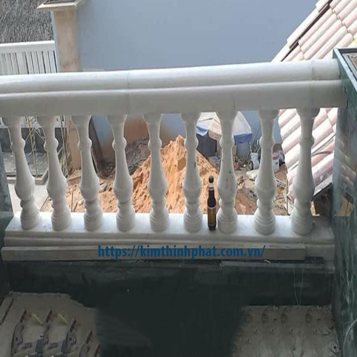 lan can đá hoa cương non nước