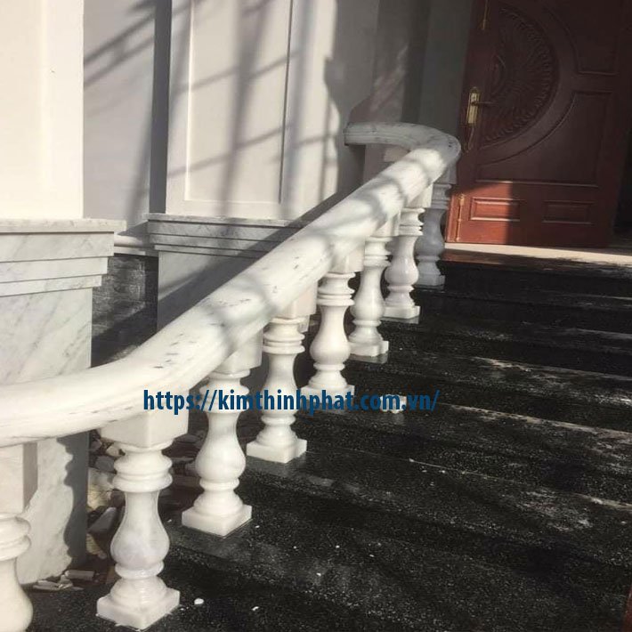lan can đá hoa cương non nước