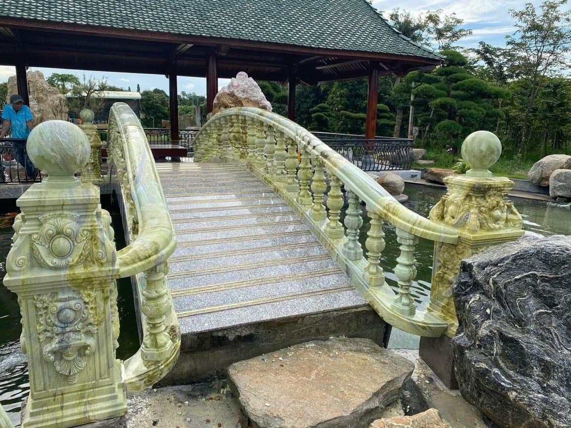 lan can đá hoa cương non nước