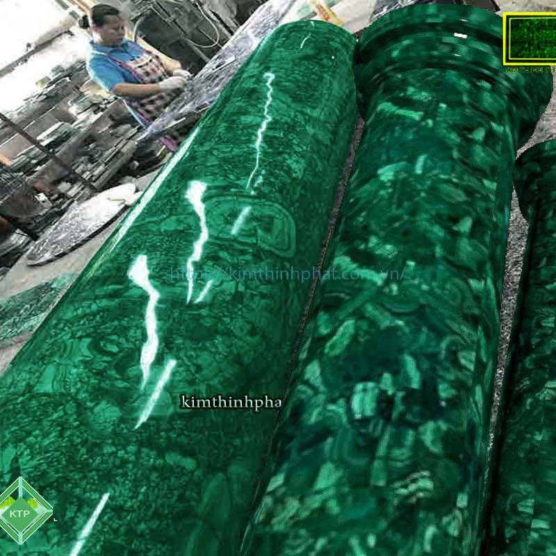 đá hoa cương cột tròn