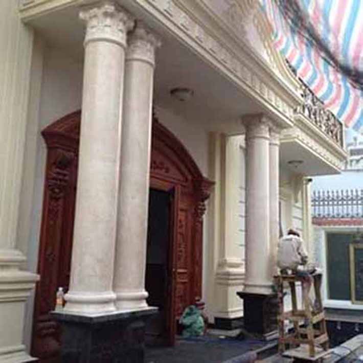 đá hoa cương cột tròn