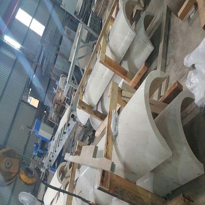 đá hoa cương cột tròn