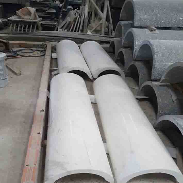 đá hoa cương cột tròn