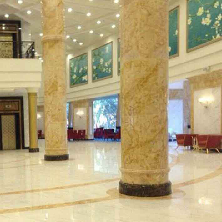 đá hoa cương cột tròn