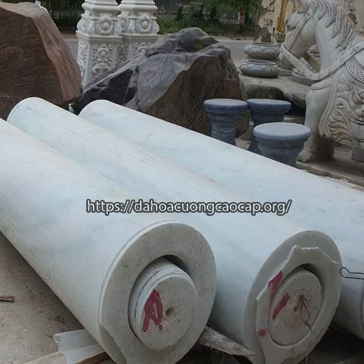 đá hoa cương cột tròn