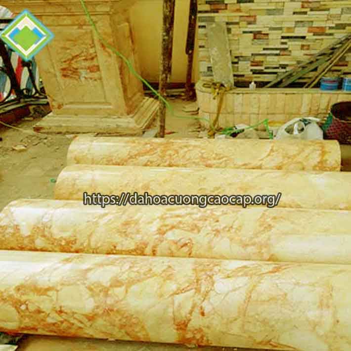 đá hoa cương cột tròn