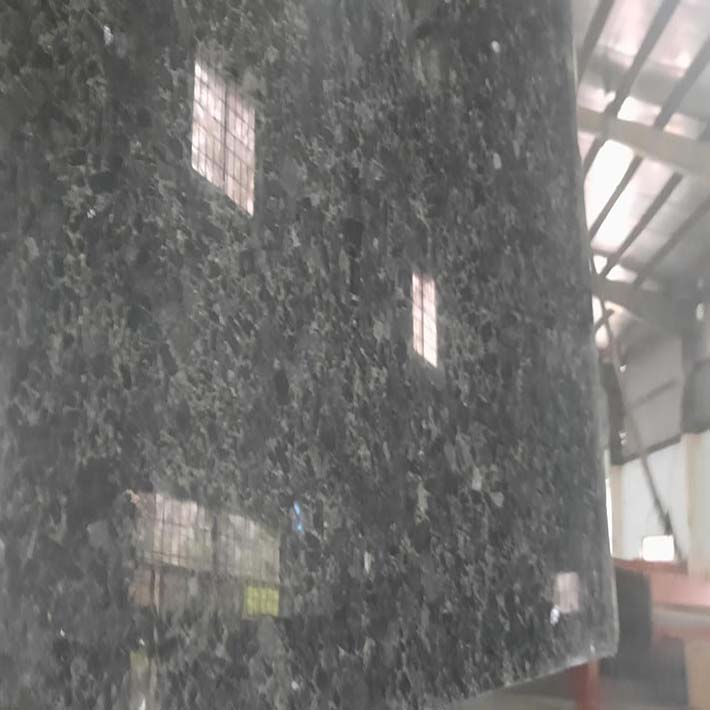 tuyển thợ đá hoa cương