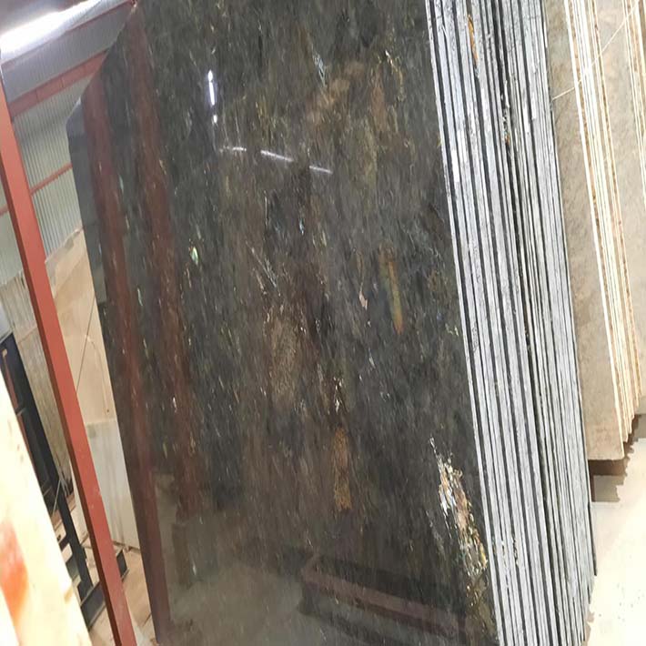 Tuyển Thợ Đá Hoa Cương