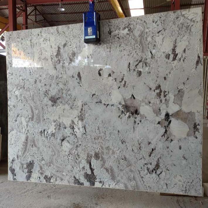Tuyển Thợ Đá Hoa Cương